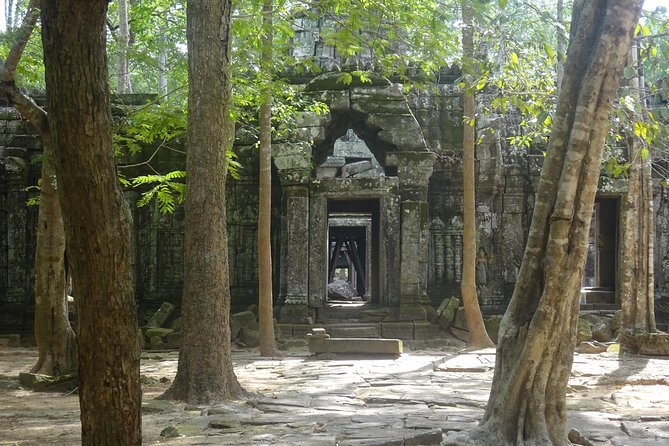 1-Day Angkor Wat Sunrise & All Interesting Temples Private Tour - The breakfast break makes a hard day easier