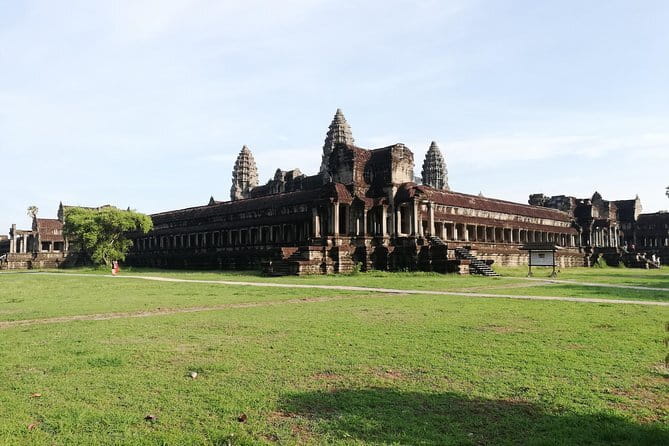 1 Day Angkor Wat with Sunrise Tour - What the $56.42 price really covers