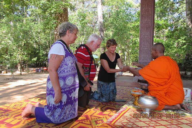 1-Day private Angkor Temple Tour with Sun Rise by Tuk Tuk from Siem Reap - What the $75 basic cost gives you
