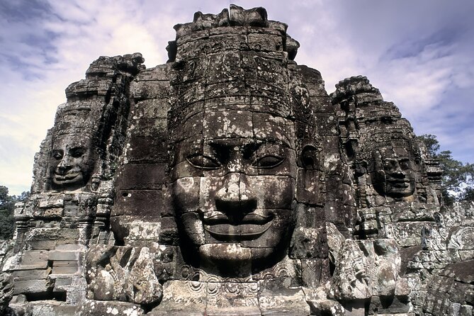 1day private tour to all majestic Temples in Angkor and Sunset - The gates of Angkor Thom set the mood