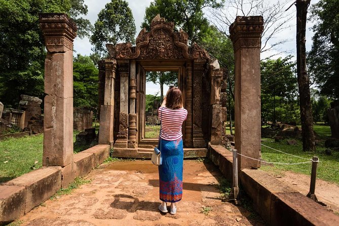 2-Day : Angkor Sunrise, Kompong Phluk Sunset & Banteay Srei Tour - Banteay Srei by 4x4 Jeep