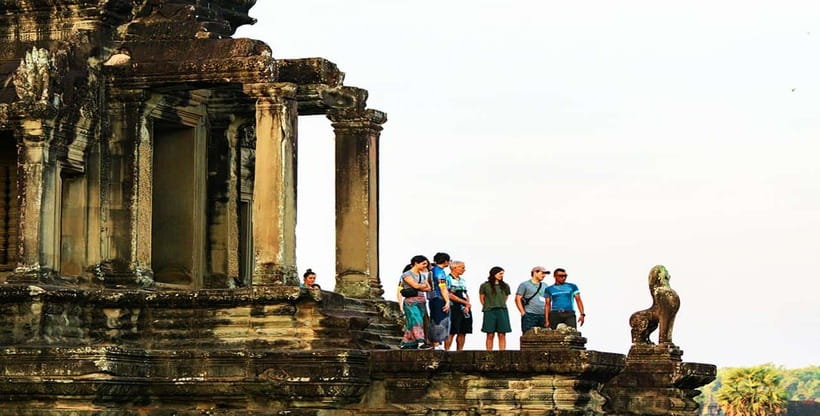 2-Day: Angkor Temple Treasures and Unique Floating Lifestyle - Ta Prohm and Ta Keo: two very different ruins