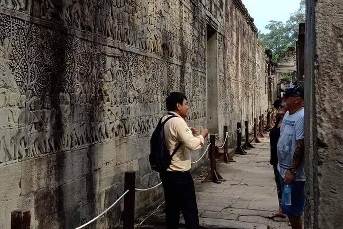 2-Day 'Angkor & Village' Tour - Kompong Phluk by motorized boat