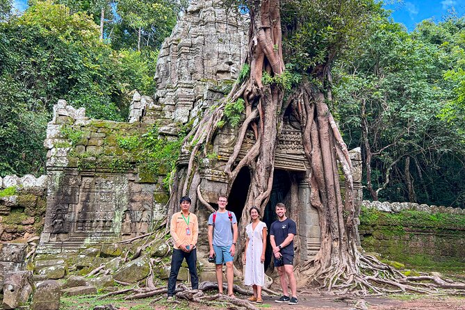 2-Day Angkor Wat and Banteay Srei with Countryside Exploration - Neak Pean, Ta Som, and Eastern Mebon