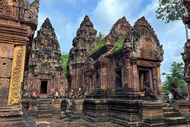 2-Day Angkor Wat and Banteay Srei with Countryside Exploration - Pre Rup and the brick temples of Angkor