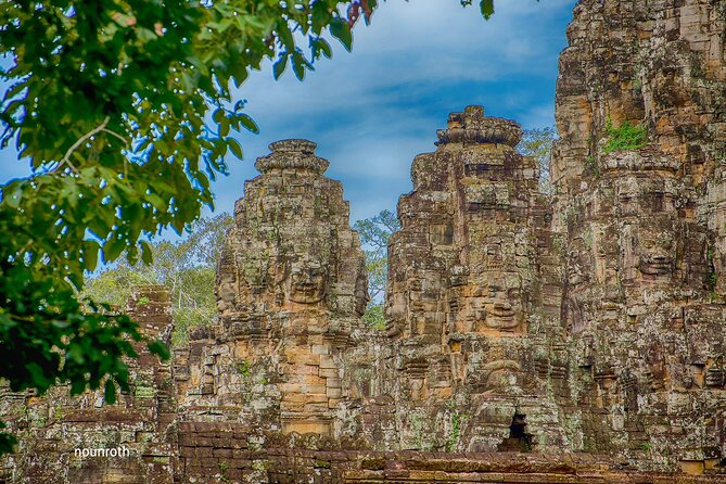 2-Day Angkor Wat, Banteay Srei & Floating Village Kampong Pluk - Sunrise at Angkor Wat starts before breakfast