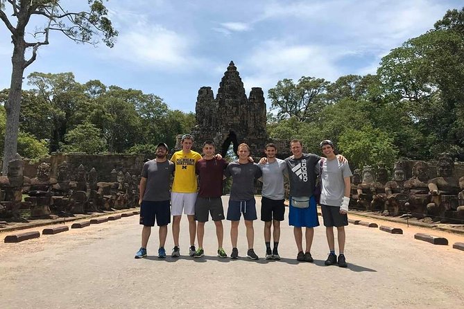 2-Day Angkor Wat Sunrise tour, Banteay Srei & Tonle Sap lake - Angkor Wat in daylight, then a possible sunset