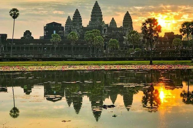 2-Day Angkor Wat Sunrise tour, Banteay Srei & Tonle Sap lake - Neak Pean and Preah Khan slow the story down