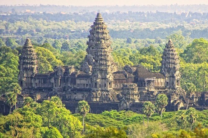 2-Day Best of Angkor Wat and Tonle Sap Lake Tour - Angkor Thom and the South Gate