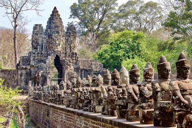 2-Day Best of Angkor Wat and Tonle Sap Lake Tour - The Terraces of the Elephants and Leper King
