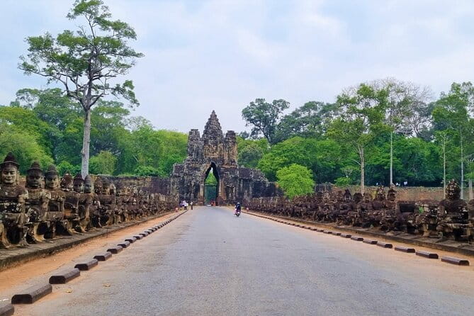 2 Day Cambodia Private Guided Tour in Angkor Temples - What the two-day plan gets right