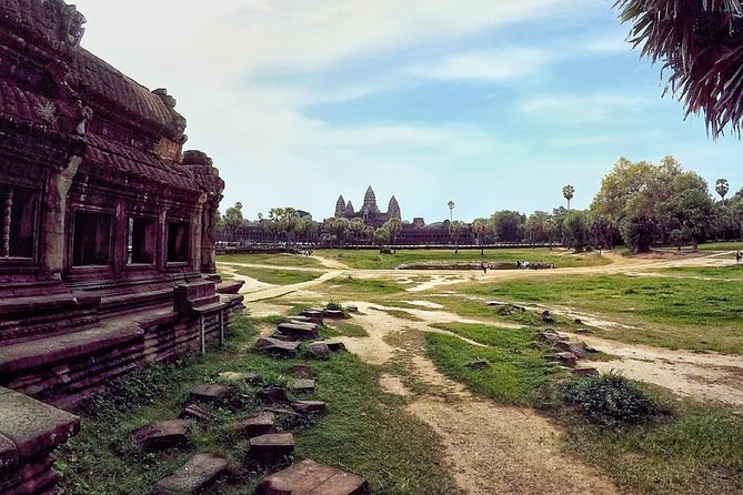 2-Days Tour (The Best Historical of Khmer Empire) - A private way to make sense of Angkor
