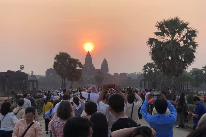 3-D Angkor Temples With One Sunrise - Private transport, tuk-tuk comfort, and the vehicle question