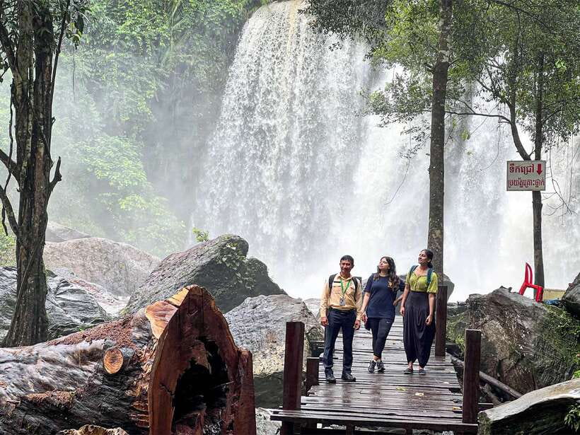 3-Day Angkor Wat Tour with Kulen Mountain & Floating Village - Kampong Phluk and life on Tonle Sap