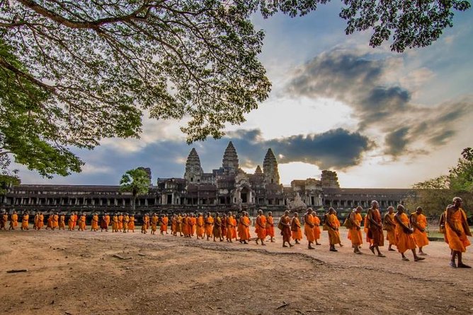 3-Day Angkor Wat with All Interesting Major Temples, Banteay Srei & Beng Mealea - Eastern Mebon and Pre Rup