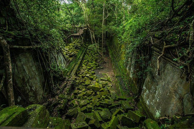 3-Day Angkor Wat with All Interesting Major Temples, Banteay Srei & Beng Mealea - Day three: Beng Mealea and the Roulous beginnings