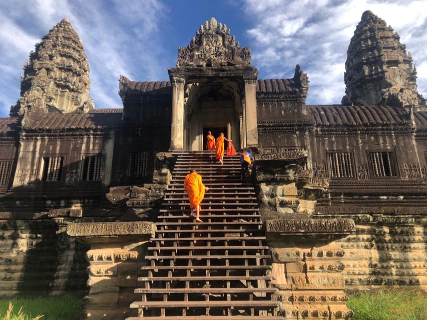 3-Day Exploring Angkor Wat & Siem Reap Highlights Tour. - What the $325 group price really covers