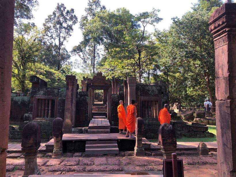 3-Day Exploring Angkor Wat & Siem Reap Highlights Tour. - Beng Mealea, a temple left in the jungle