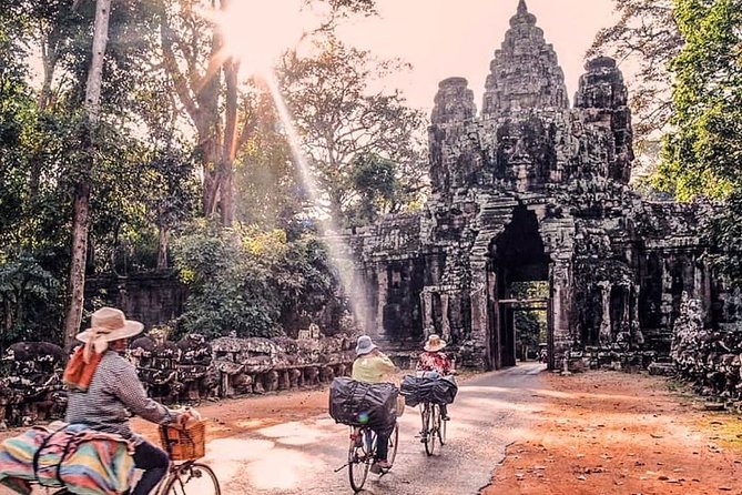 3-Day Tour(Unforgettable Angkor Temple Complex, Banteay Srei& Floating Village) - What the $245 price really covers