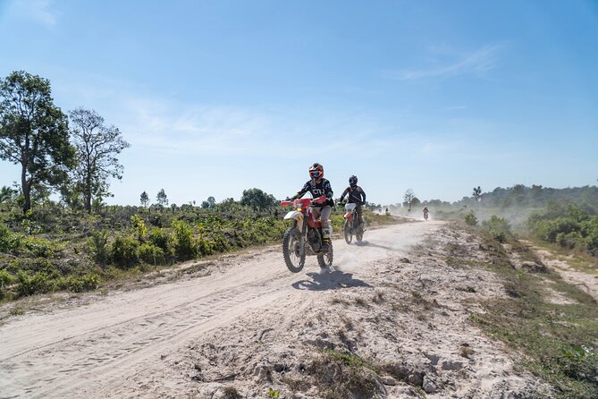 5 Days - Cambodia Ancient Trails & Jungle Temples - Day one: sacred Kulen Mountain and quiet off-road roads