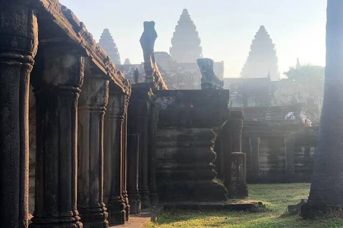 8-Hour Private Guided Tour in Siem Reap Cambodia - Angkor Wat: start with Cambodia’s great temple