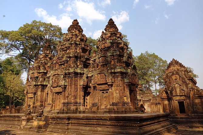 A Day Angkor Wat Sunrise Tour, Ta Prohm & Hidden Gems Beng Mealea - What to pack for a 5 a.m. departure