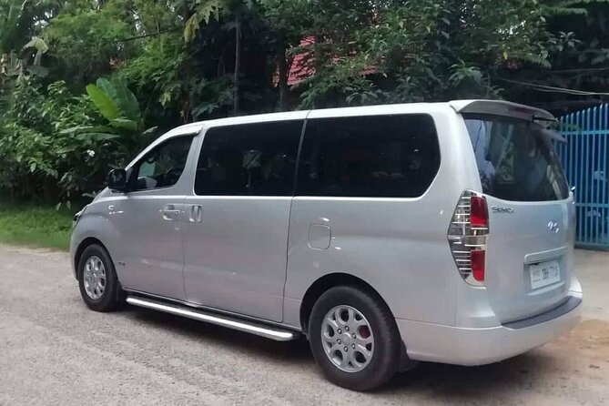 Airport Transfer (SAI airport and Siem Reap town) - Arriving at SAI Airport with a name sign