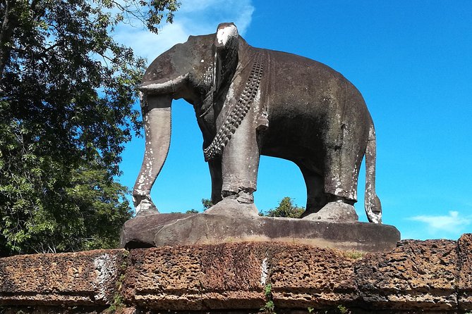 Angkor Grand Circuit Temples Tour - Banteay Samre brings a more contained temple visit
