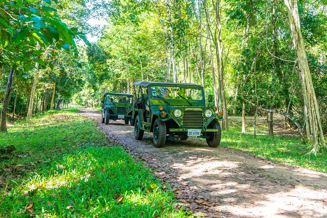 Angkor Jeep Tour Discovery - Inclusive Lunch - Angkor Thom and the South Gate