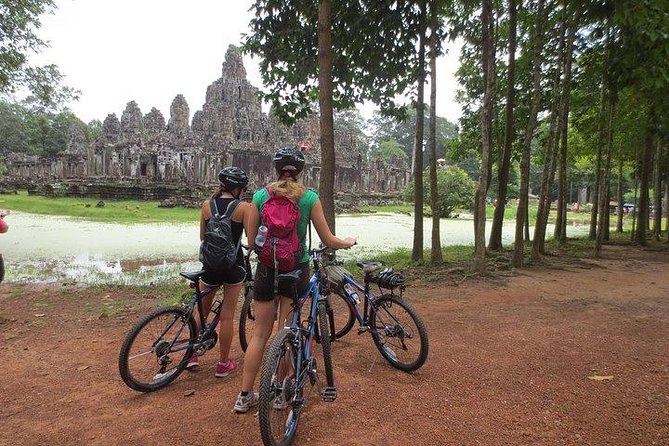 Angkor Region & Rainforest Bike Tour - Angkor Wat begins the temple day