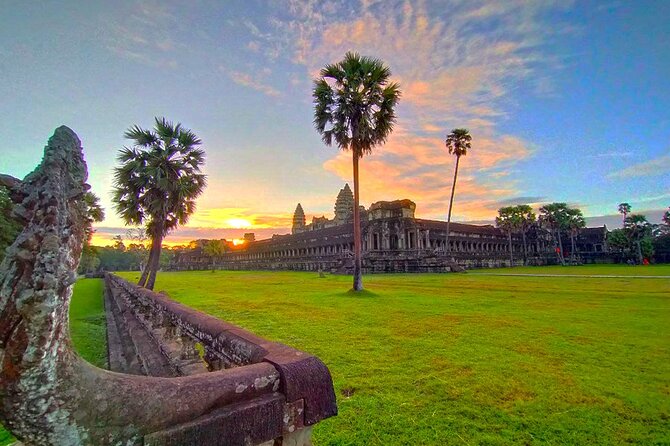 Angkor Sunrise Bike Tour - Breakfast & Lunch included - What the $79 price really covers