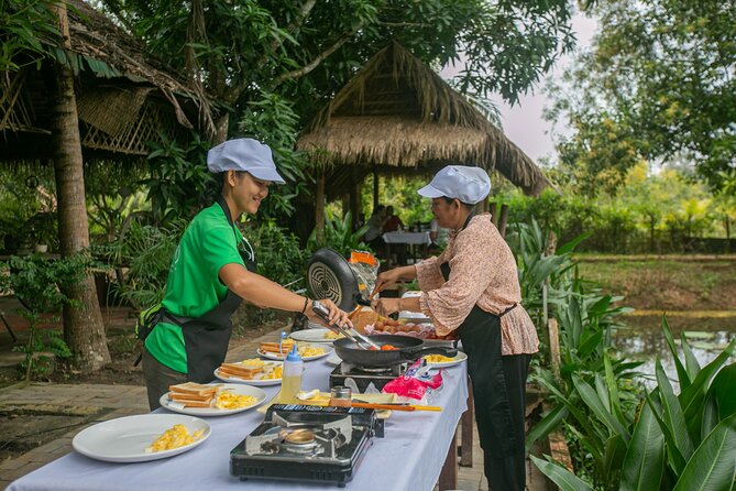 Angkor Sunrise Bike Tour / E-Bike or Tuk Tuk - Why a bicycle changes the Angkor experience