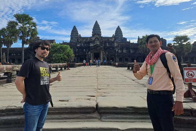 Angkor Temple Tour with Sunset - Small Group - Two Hours Among Angkor Wat’s Galleries