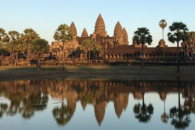 Angkor Temples Highlights: 2-Day Private Tour with Sunrise - Day one begins with Angkor Wat at sunrise