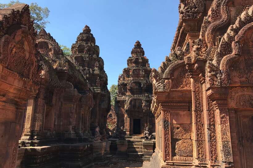 Angkor Temples Highlights Tour: 2 Days with Sunrise - Private car or small-group bus