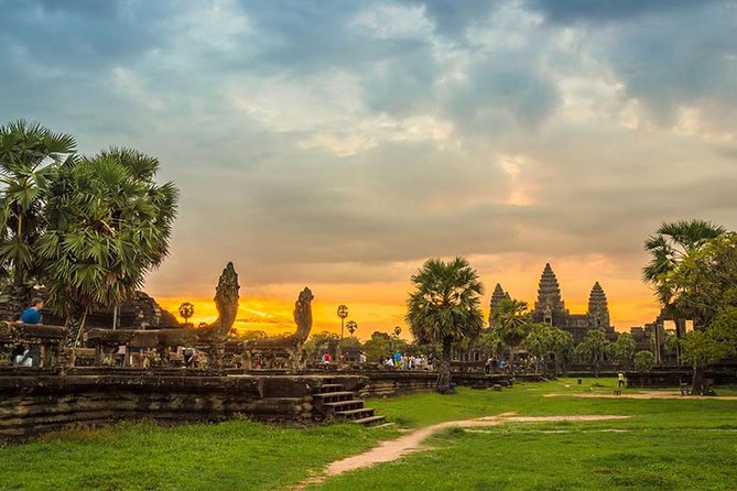 Angkor Temples with Sunset 1-Day Tour - Starting at Angkor Thom’s South Gate