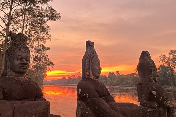 Angkor Wat at Sunrise - Watching the sky brighten behind Angkor Wat