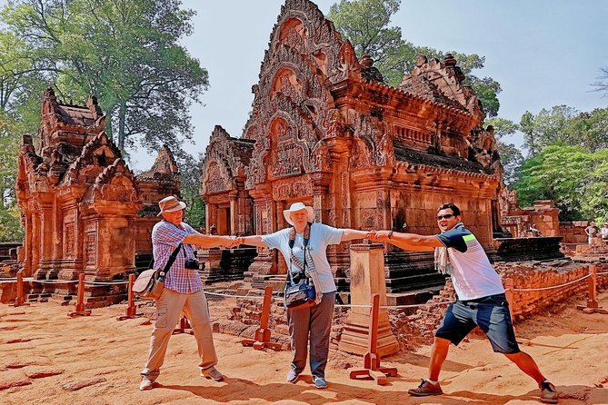 Angkor Wat & Banteay Srey Tour - The long road to Banteay Srei