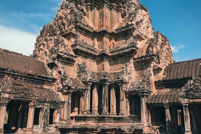 Angkor Wat Experience Temple Pass and Siem Reap Food Tour - Bayon and the stone faces of Angkor Thom