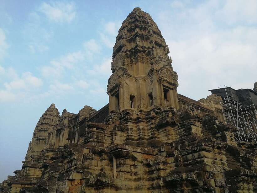 Angkor Wat Full-Day Private Tour with Sunset - Starting at Angkor Thom and Bayon