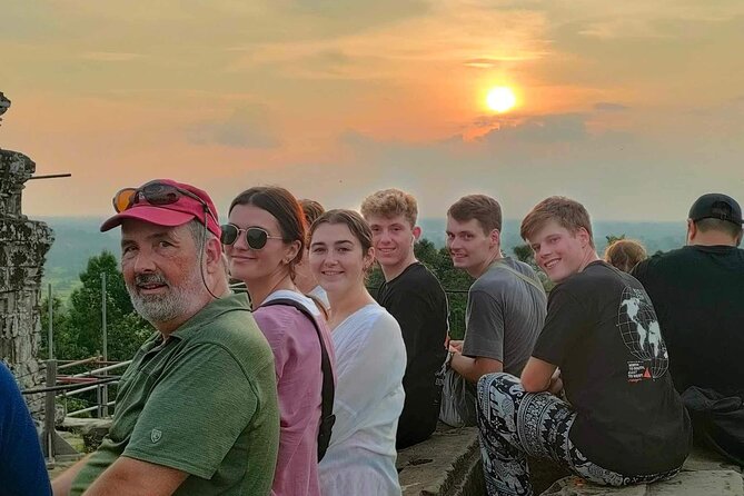 Angkor Wat full Day 'Small Group with sunset & Tour Guide - Starting at 9:30 in Siem Reap