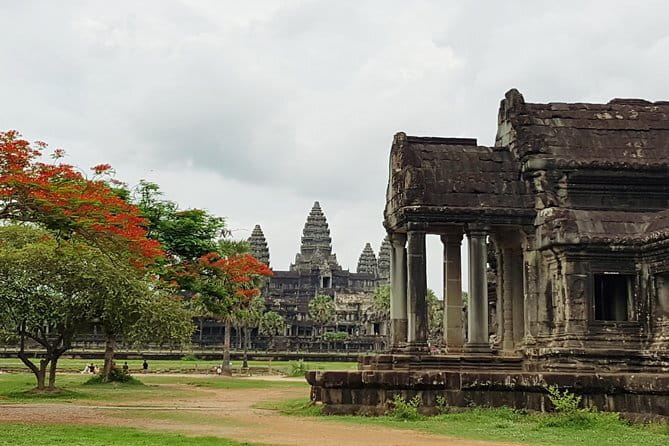 Angkor Wat Guided Tour - What the private setup adds