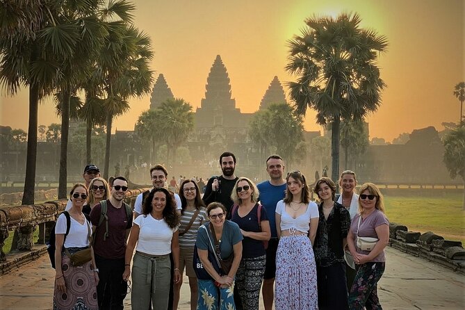 Angkor Wat Highlights and Sunrise Guided Tour from Siem Reap - Angkor Wat: three hours inside Cambodia’s great temple