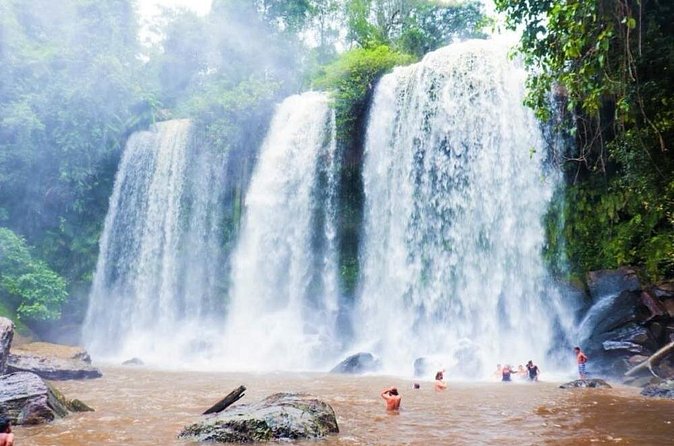 Angkor Wat Private 2 day tour including National Park Phnom Kulen - Bayon and the famous smiling faces