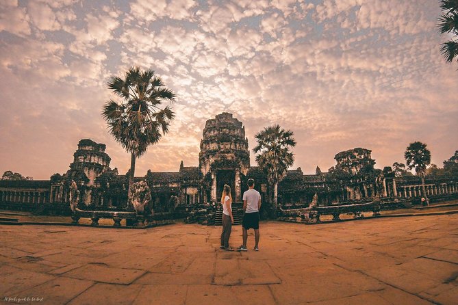 Angkor Wat Private Day Tour from Siem Reap - How the guide shapes the day