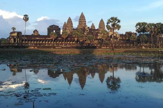 Angkor Wat Small Circuit Tour - Angkor Thom and the Bayon area