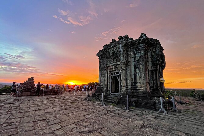 Angkor Wat Small Group Tour and Sunset with Lunch Included - Hotel pickup and a practical start