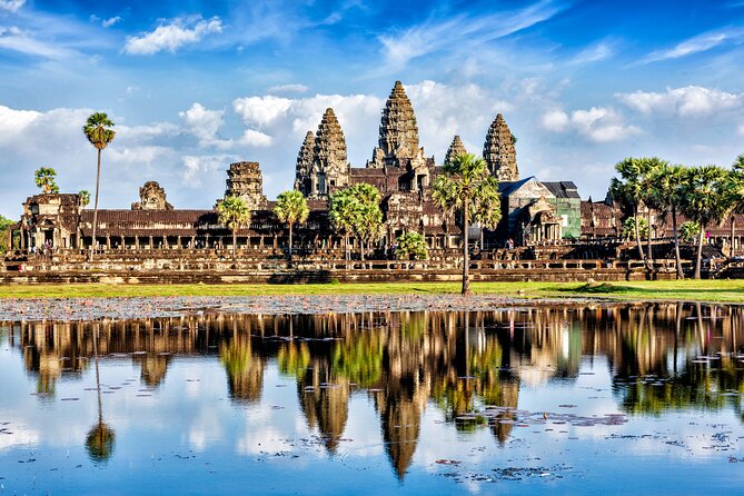 Angkor Wat Small Group Tour Inclusive lunch - Lunch at a local house before the main temple