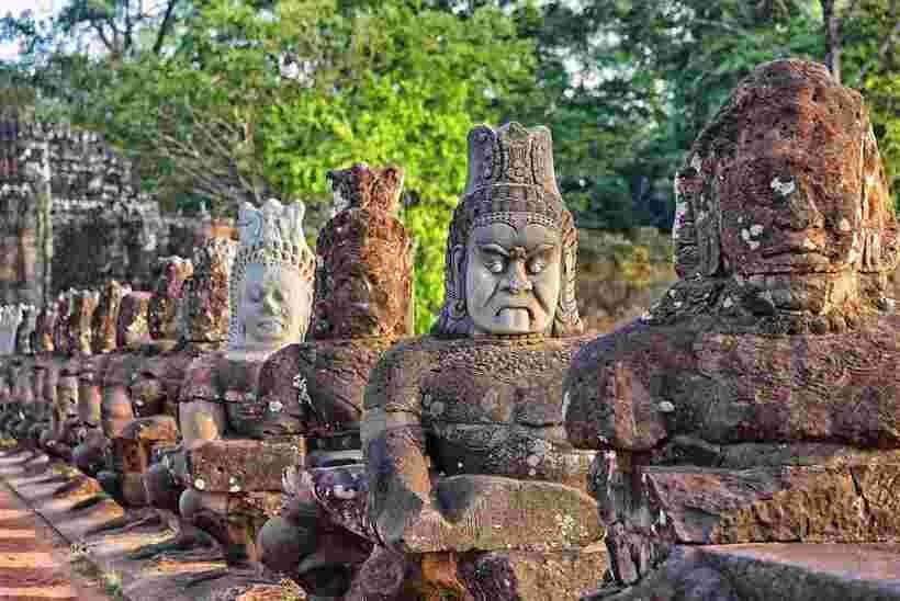 Angkor Wat: Small-Group Tour with Balloon Ride and Lunch - Khmer lunch and the pace of the day