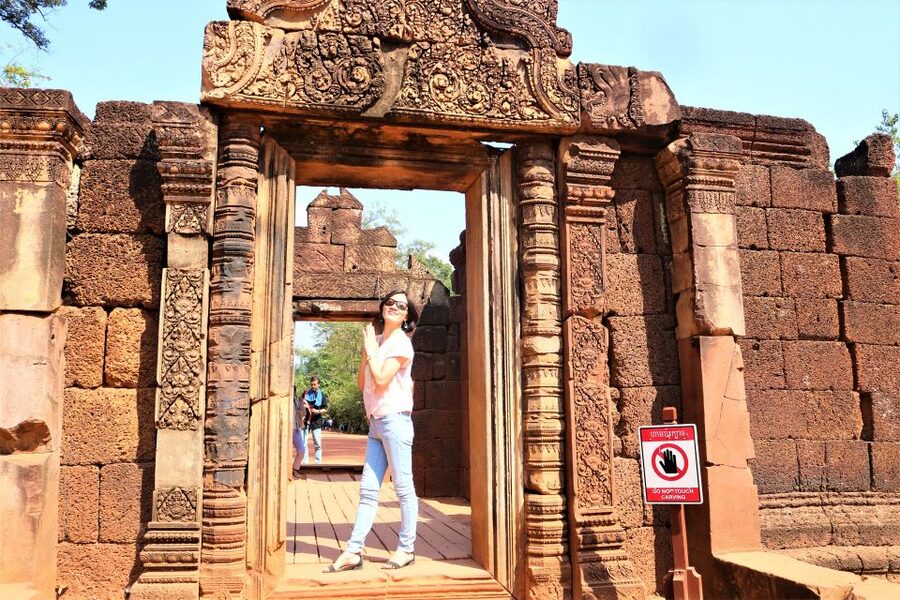 Angkor Wat: Sunrise 2.5 Days Temples & Tonle Sap-Small Group - Angkor Thom and the many faces of Bayon